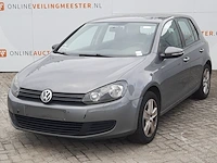 Personenauto volkswagen, golf - afbeelding 1 van  60