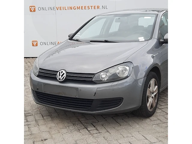 Personenauto volkswagen, golf - afbeelding 12 van  60