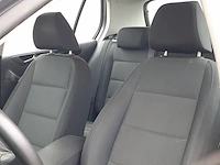 Personenauto volkswagen, golf - afbeelding 24 van  60