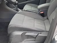 Personenauto volkswagen, golf - afbeelding 25 van  60
