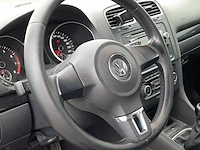 Personenauto volkswagen, golf - afbeelding 27 van  60