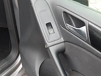 Personenauto volkswagen, golf - afbeelding 44 van  60