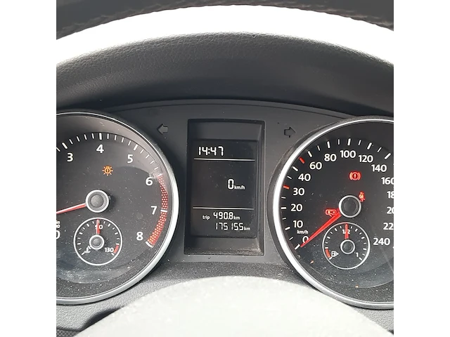 Personenauto volkswagen, golf - afbeelding 52 van  60