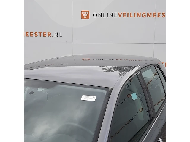 Personenauto volkswagen, golf - afbeelding 60 van  60