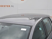 Personenauto volkswagen, golf - afbeelding 60 van  60