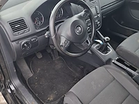 Personenauto volkswagen, jetta - afbeelding 4 van  52
