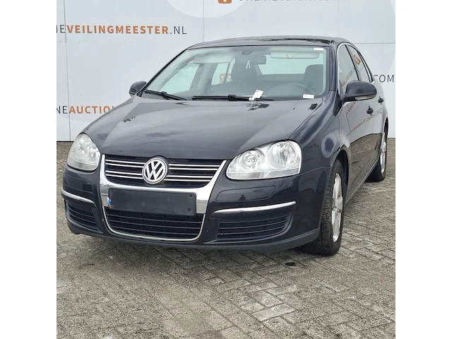 Personenauto volkswagen, jetta - afbeelding 1 van  52