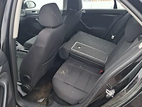 Personenauto volkswagen, jetta - afbeelding 15 van  52