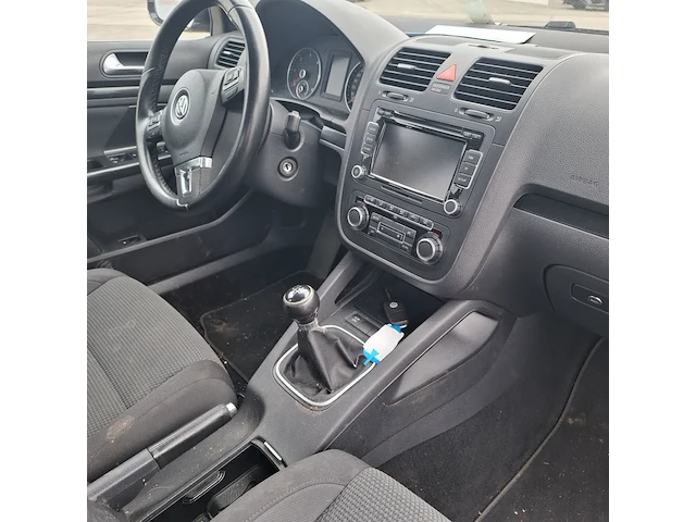 Personenauto volkswagen, jetta - afbeelding 24 van  52