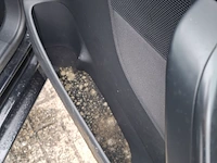 Personenauto volkswagen, jetta - afbeelding 25 van  52