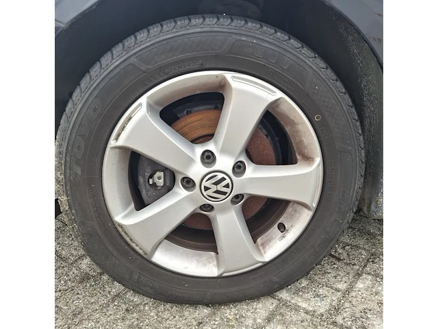 Personenauto volkswagen, jetta - afbeelding 32 van  52
