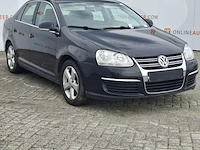 Personenauto volkswagen, jetta - afbeelding 23 van  52