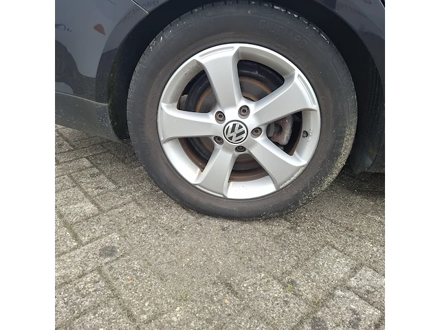 Personenauto volkswagen, jetta - afbeelding 37 van  52