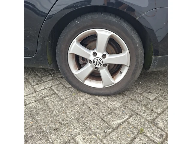 Personenauto volkswagen, jetta - afbeelding 39 van  52