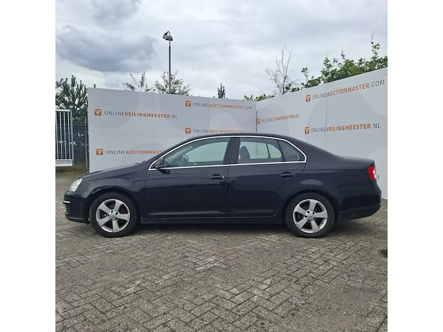Personenauto volkswagen, jetta - afbeelding 51 van  52