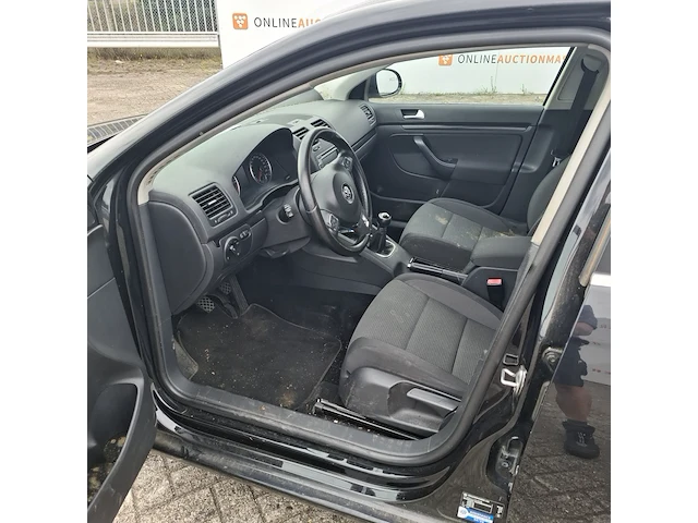 Personenauto volkswagen, jetta - afbeelding 52 van  52