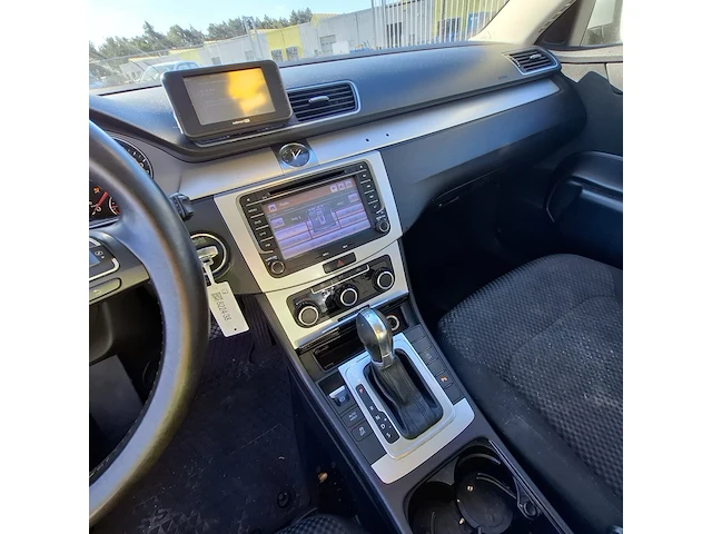 Personenauto volkswagen, passat 2.0 tdi, grijs, bouwjaar 2013 - afbeelding 8 van  45