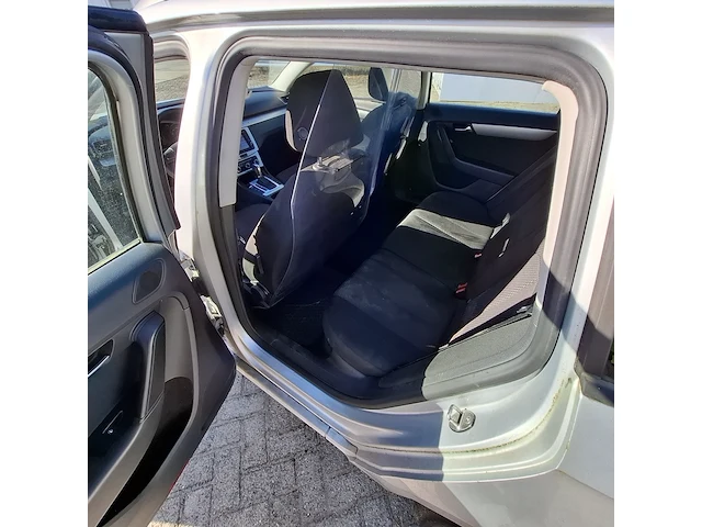 Personenauto volkswagen, passat 2.0 tdi, grijs, bouwjaar 2013 - afbeelding 11 van  45