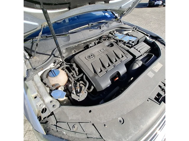 Personenauto volkswagen, passat 2.0 tdi, grijs, bouwjaar 2013 - afbeelding 37 van  45
