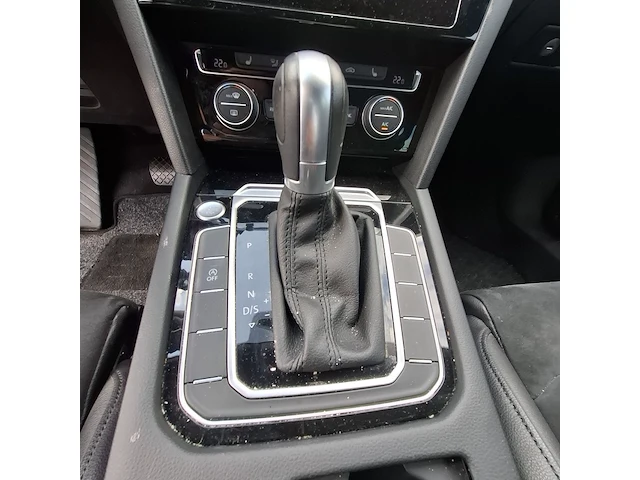 Personenauto volkswagen, passat variant 1.6 tdi highline r, grijs, bouwjaar 2017 - afbeelding 16 van  46