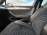 Personenauto volkswagen, passat variant 1.6 tdi highline r, grijs, bouwjaar 2017 - afbeelding 18 van  46