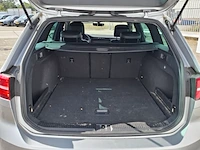 Personenauto volkswagen, passat variant 1.6 tdi highline r, grijs, bouwjaar 2017 - afbeelding 36 van  46