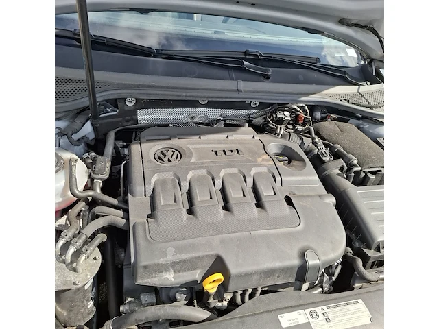 Personenauto volkswagen, passat variant 1.6 tdi highline r, grijs, bouwjaar 2017 - afbeelding 38 van  46