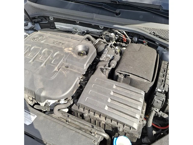 Personenauto volkswagen, passat variant 1.6 tdi highline r, grijs, bouwjaar 2017 - afbeelding 40 van  46