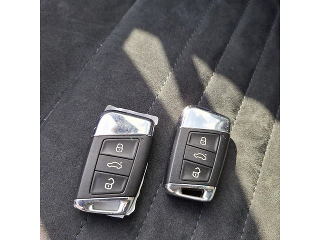 Personenauto volkswagen, passat variant 1.6 tdi highline r, grijs, bouwjaar 2017 - afbeelding 41 van  46