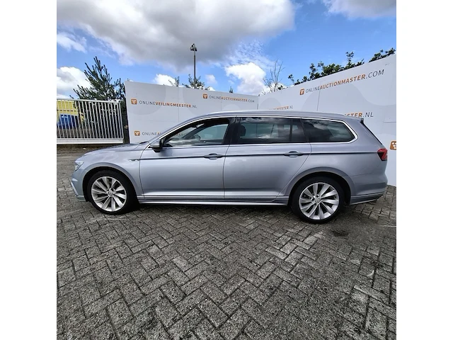Personenauto volkswagen, passat variant 1.6 tdi highline r, grijs, bouwjaar 2017 - afbeelding 45 van  46