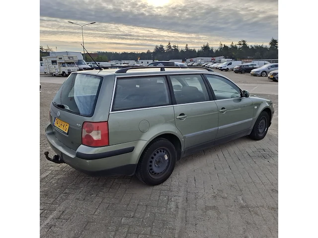Personenauto, volkswagen, passat variant 2.0, 2003 - afbeelding 26 van  30