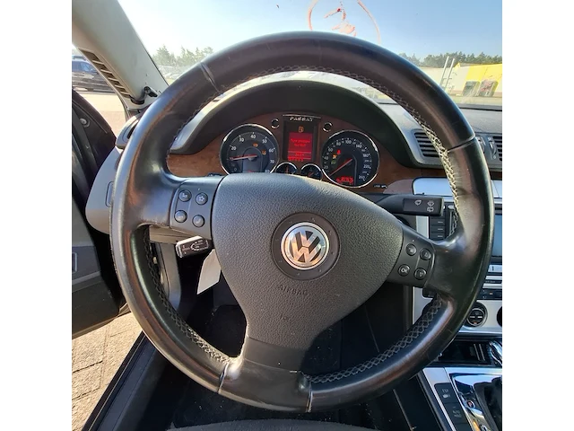 Personenauto volkswagen, passat variant 3.2 v6 highline 4m, bouwjaar 2007 - afbeelding 7 van  32