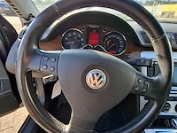 Personenauto volkswagen, passat variant 3.2 v6 highline 4m, bouwjaar 2007 - afbeelding 7 van  32