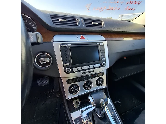 Personenauto volkswagen, passat variant 3.2 v6 highline 4m, bouwjaar 2007 - afbeelding 8 van  32