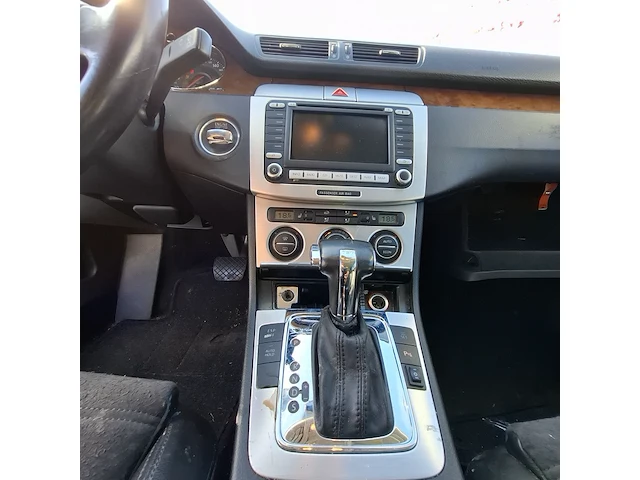 Personenauto volkswagen, passat variant 3.2 v6 highline 4m, bouwjaar 2007 - afbeelding 10 van  32