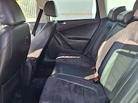 Personenauto volkswagen, passat variant 3.2 v6 highline 4m, bouwjaar 2007 - afbeelding 16 van  32