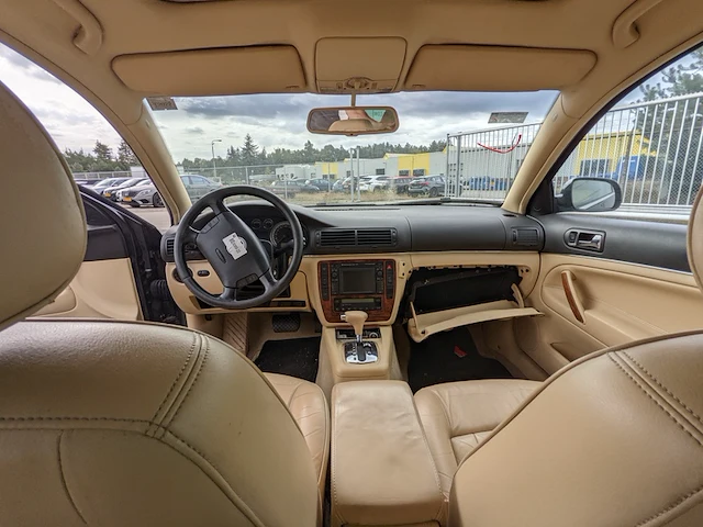 Personenauto volkswagen, passat variant 4.0 w8 4motion, bouwjaar 2001 - afbeelding 4 van  46