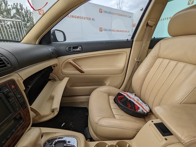 Personenauto volkswagen, passat variant 4.0 w8 4motion, bouwjaar 2001 - afbeelding 15 van  46