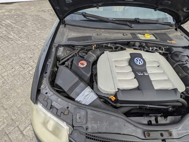 Personenauto volkswagen, passat variant 4.0 w8 4motion, bouwjaar 2001 - afbeelding 24 van  46