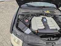 Personenauto volkswagen, passat variant 4.0 w8 4motion, bouwjaar 2001 - afbeelding 24 van  46