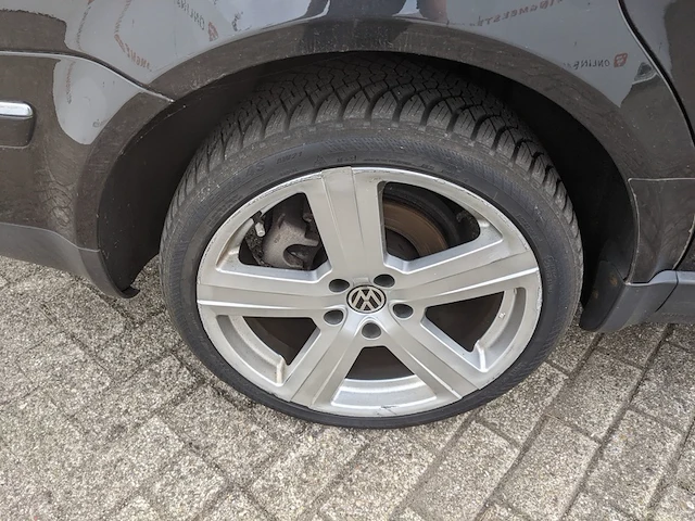 Personenauto volkswagen, passat variant 4.0 w8 4motion, bouwjaar 2001 - afbeelding 32 van  46