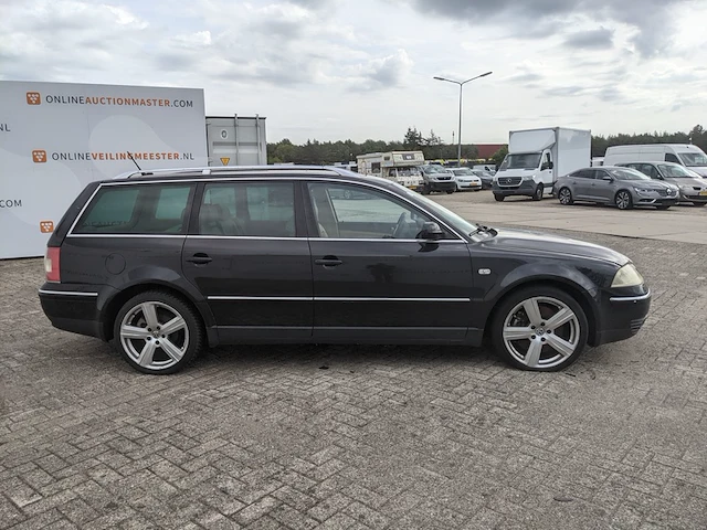Personenauto volkswagen, passat variant 4.0 w8 4motion, bouwjaar 2001 - afbeelding 34 van  46