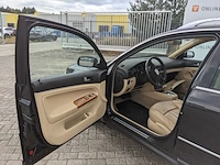 Personenauto volkswagen, passat variant 4.0 w8 4motion, bouwjaar 2001 - afbeelding 46 van  46