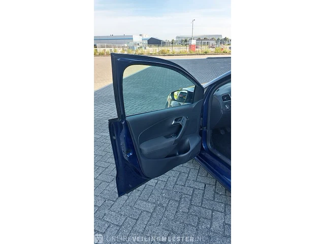 Personenauto volkswagen, polo - 1.2 tdi bluemotion comfortline, blauw, bouwjaar 2011 - afbeelding 28 van  48