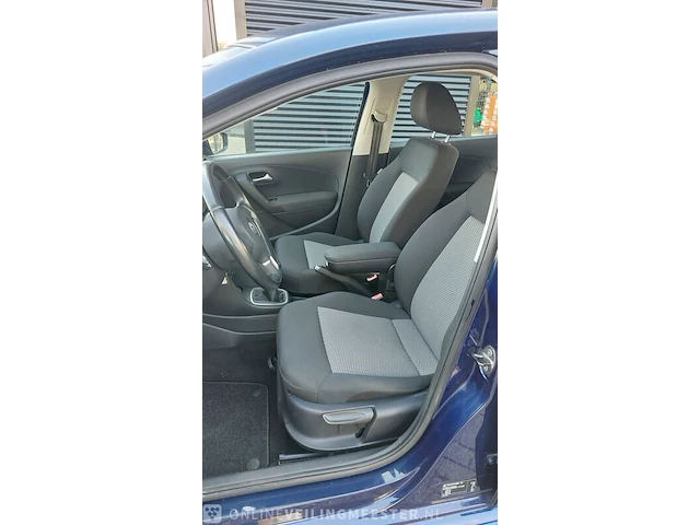 Personenauto volkswagen, polo - 1.2 tdi bluemotion comfortline, blauw, bouwjaar 2011 - afbeelding 30 van  48