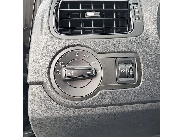 Personenauto, volkswagen, polo 1.0, 2014 - afbeelding 20 van  49