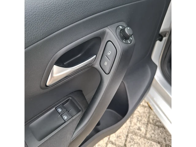 Personenauto volkswagen, polo 1.2-12v bluemotion, bouwjaar 2011 - afbeelding 2 van  61