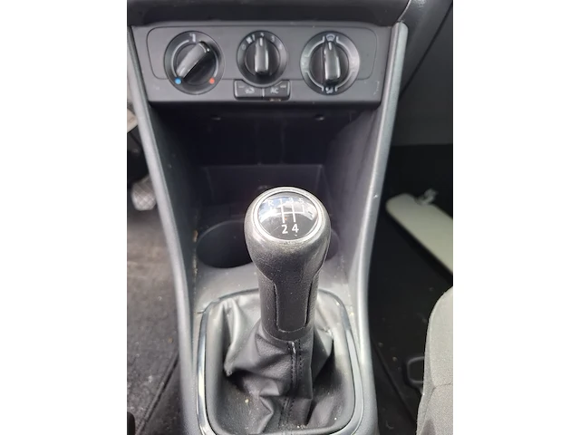Personenauto volkswagen, polo 1.2-12v comfortline, bouwjaar 2011 - afbeelding 15 van  36