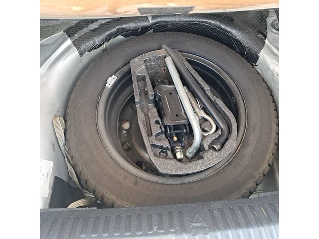 Personenauto volkswagen, polo 1.2 tdi, grijs, bouwjaar 2011 - afbeelding 5 van  34