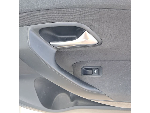 Personenauto volkswagen, polo 1.2 tdi, grijs, bouwjaar 2011 - afbeelding 10 van  34